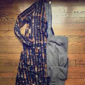 LulaRoe Graphic Print Sarah